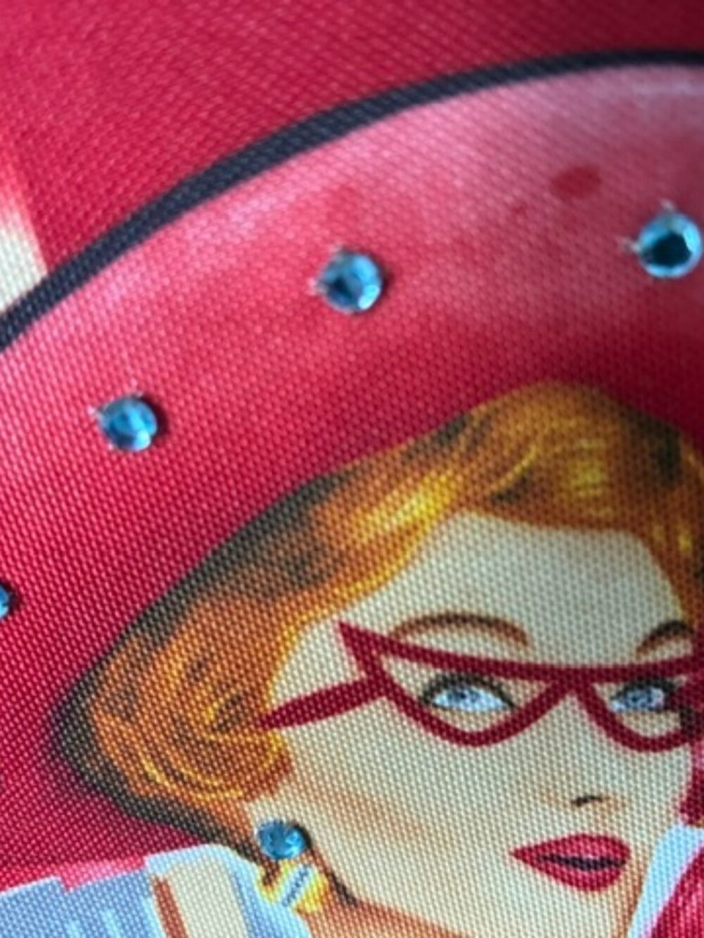 Red Purse - Picture 2 of 3